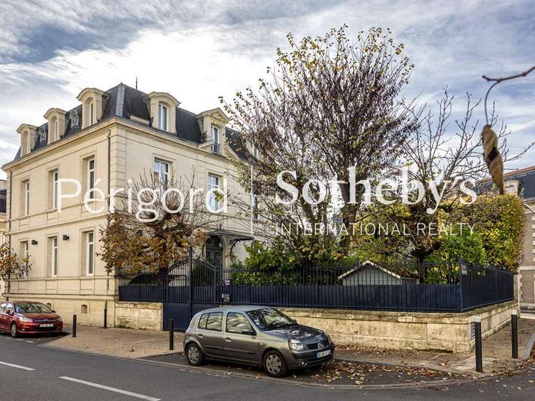 Maison Périgueux - 8 chambres - 332m²