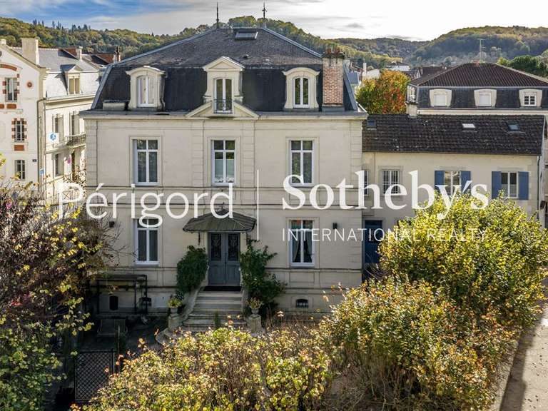 Maison Périgueux - 8 chambres - 332m²