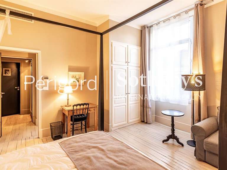 Maison Périgueux - 8 chambres - 332m²