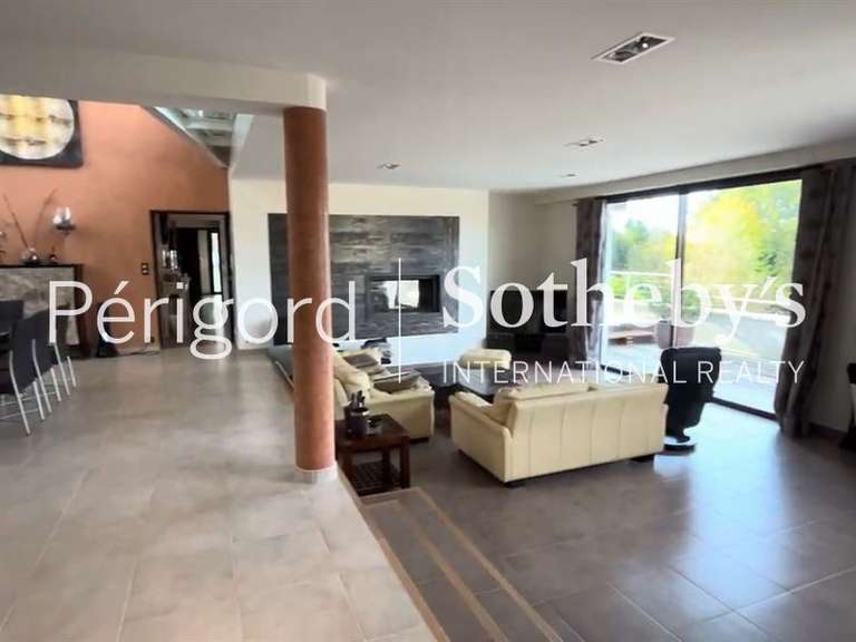 Maison Périgueux - 5 chambres - 750m²