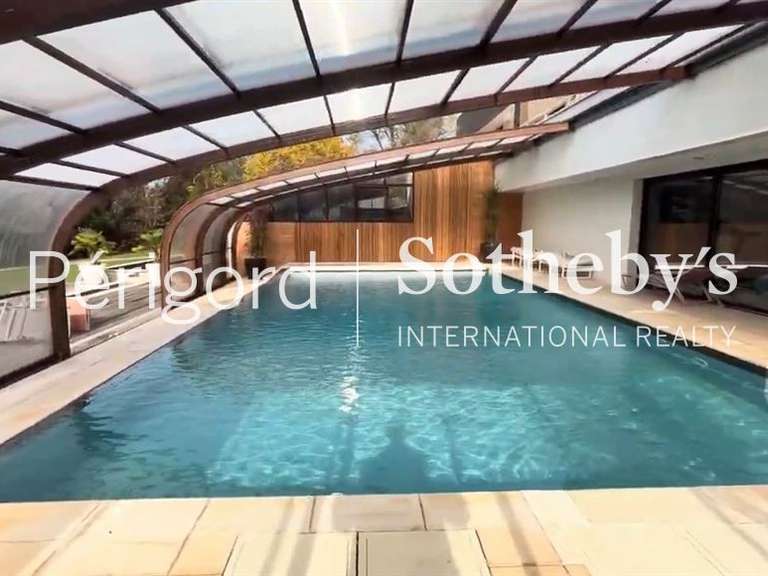 Maison Périgueux - 5 chambres - 750m²