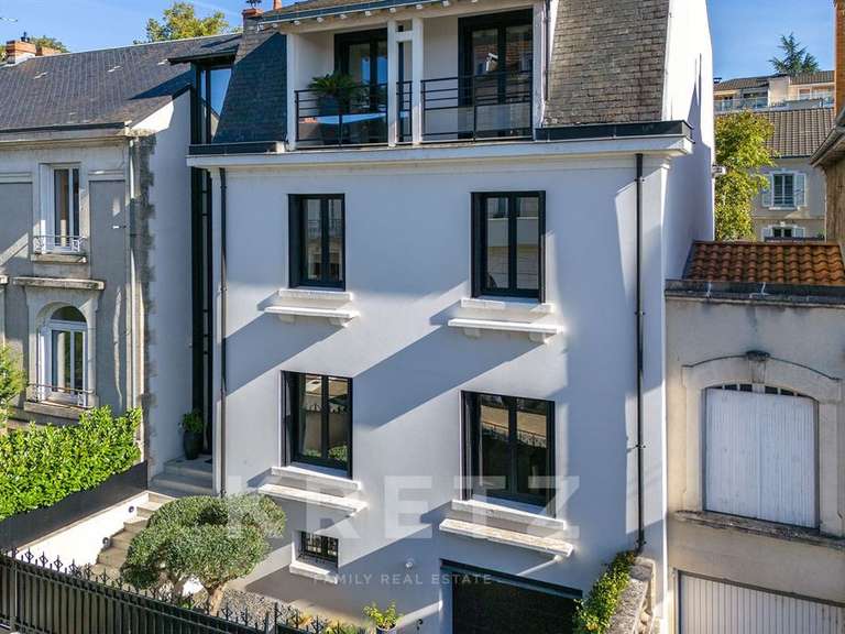 Maison Périgueux - 4 chambres - 235m²