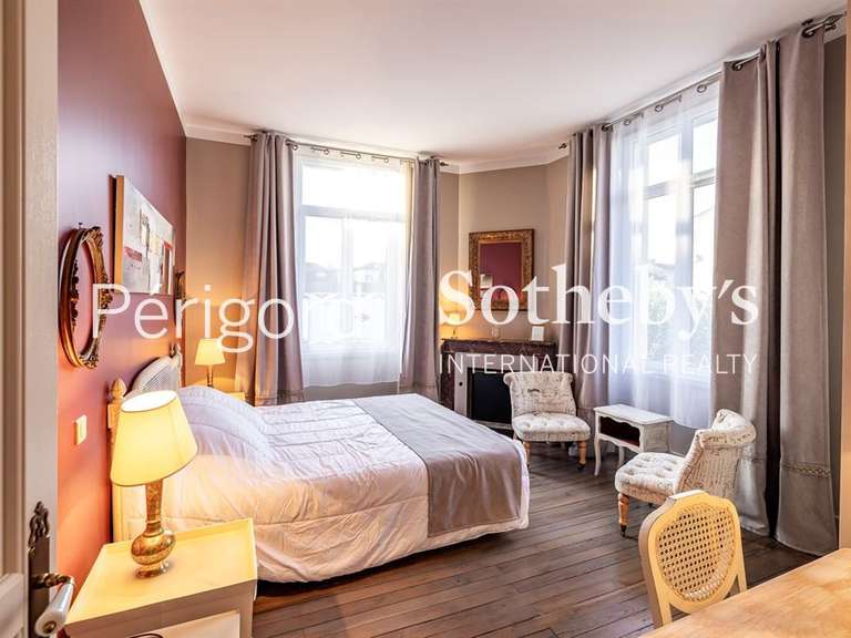 Maison Périgueux - 10 chambres - 441m²
