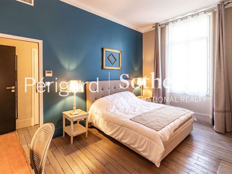 Maison Périgueux - 10 chambres - 441m²