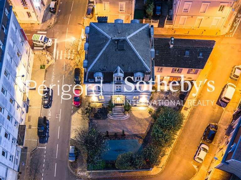 Maison Périgueux - 10 chambres - 441m²