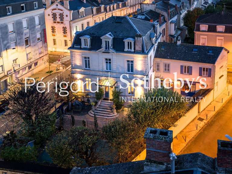 Maison Périgueux - 10 chambres - 441m²