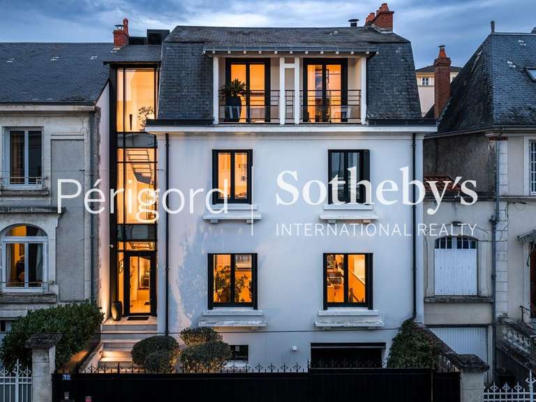 Maison Périgueux - 4 chambres - 215m²