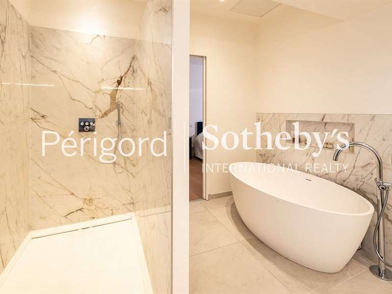 Maison Périgueux - 4 chambres - 215m²