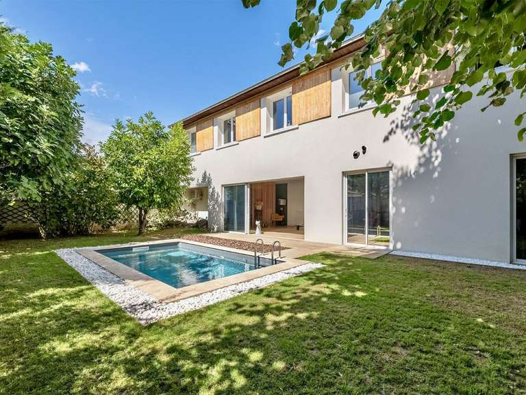 Maison Périgueux - 4 chambres - 219m²