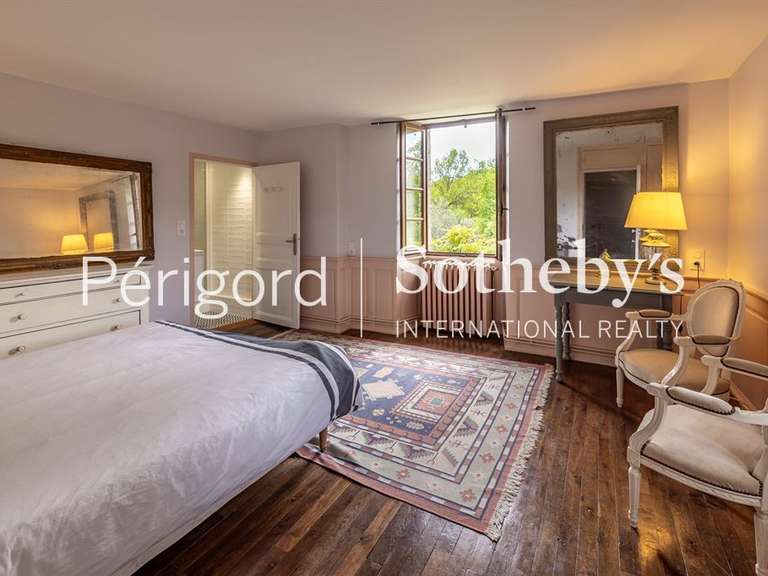 Maison Périgueux - 8 chambres - 485m²
