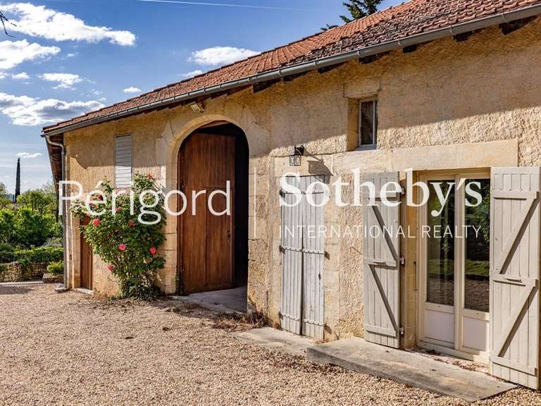 Maison Périgueux - 8 chambres - 485m²