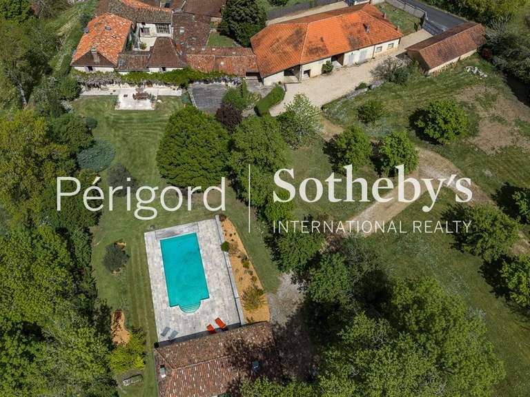 Maison Périgueux - 8 chambres - 485m²