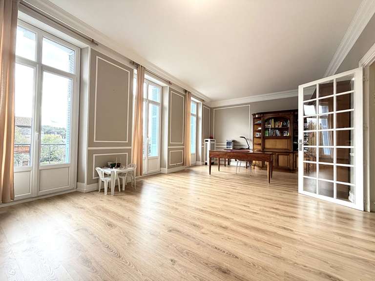 Maison Périgueux - 6 chambres - 266m²