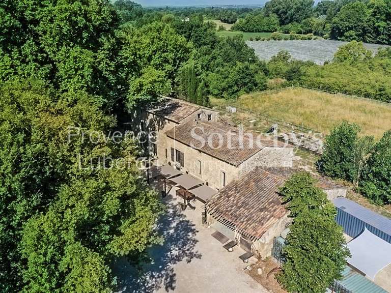 Maison Pernes-les-Fontaines - 7 chambres - 400m²