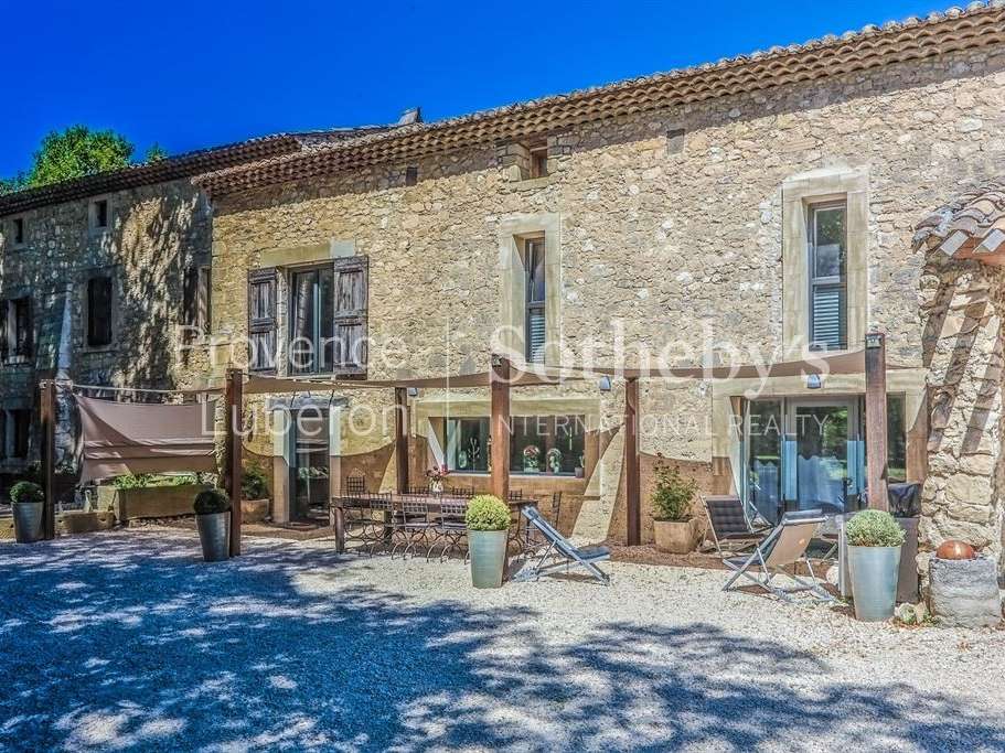 House Pernes-les-Fontaines