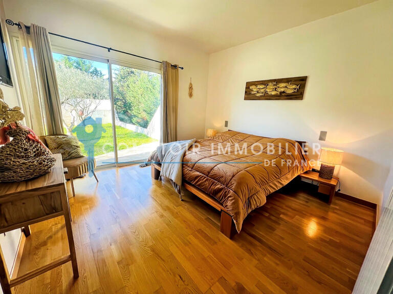 Maison Pernes-les-Fontaines - 4 chambres - 210m²