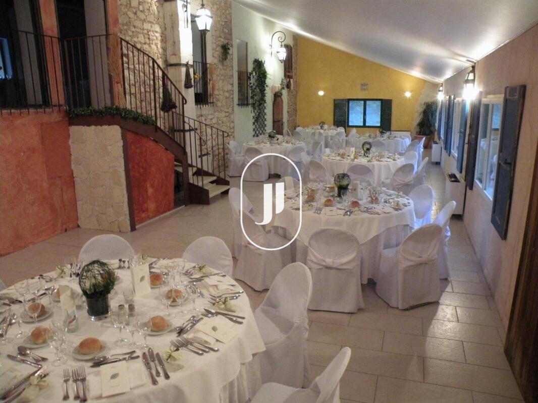 House Pernes-les-Fontaines