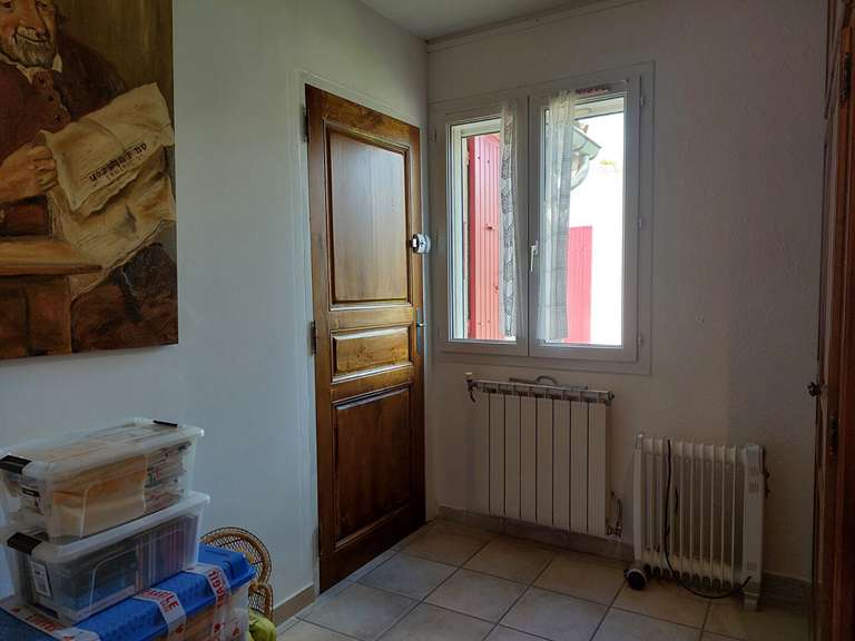 House Pernes-les-Fontaines - 3 bedrooms - 177m²