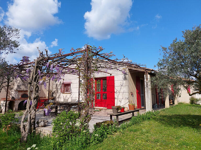 Maison Pernes-les-Fontaines - 3 chambres - 177m²