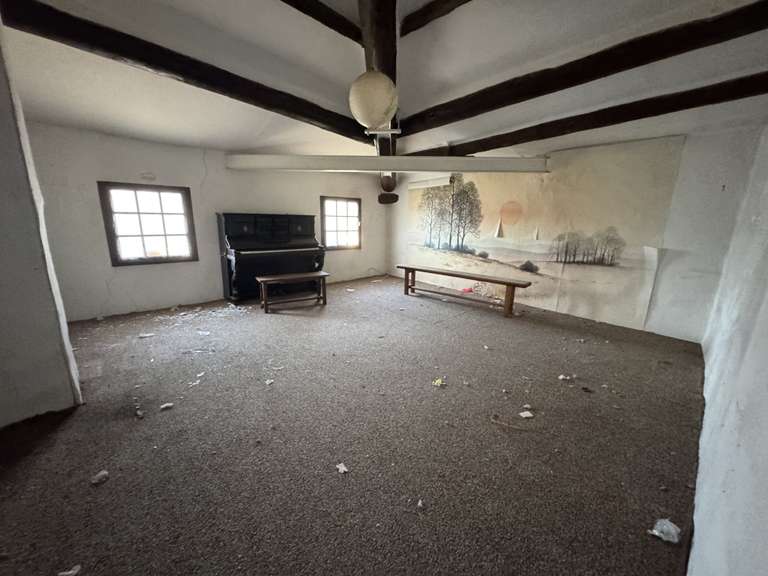 House Pernes-les-Fontaines - 7 bedrooms - 338m²