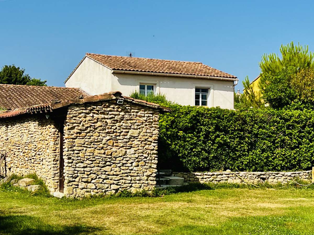 Maison Pernes-les-Fontaines