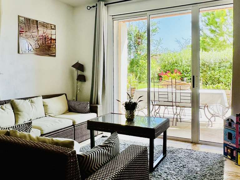 Maison Pernes-les-Fontaines - 4 chambres - 170m²