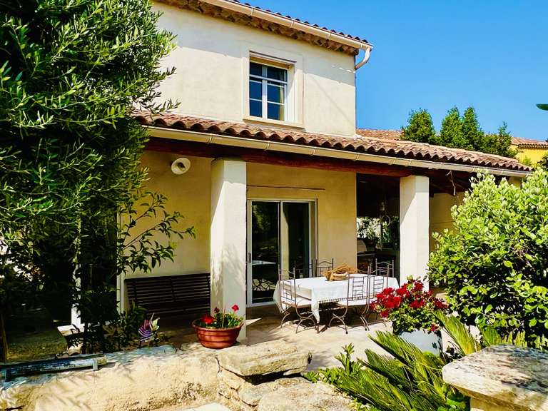 Maison Pernes-les-Fontaines - 4 chambres - 170m²