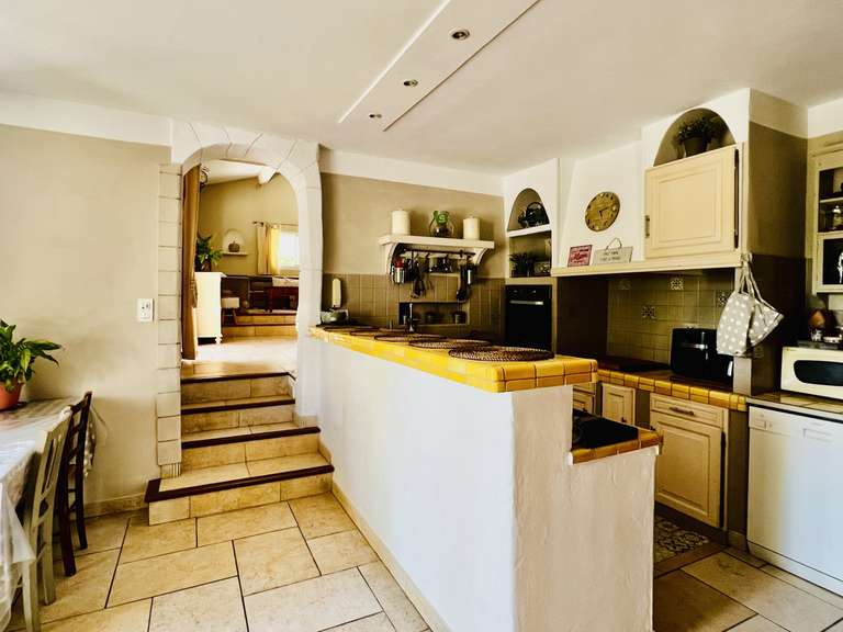 Maison Pernes-les-Fontaines - 4 chambres - 170m²