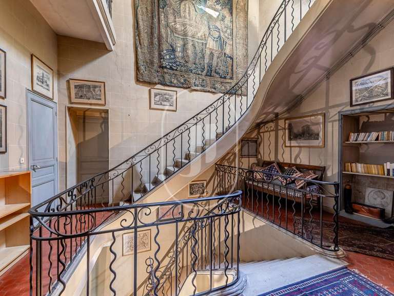 House Pernes-les-Fontaines - 6 bedrooms - 294m²