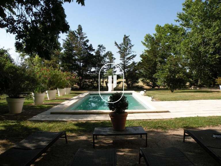 House Pernes-les-Fontaines - 4 bedrooms - 550m²