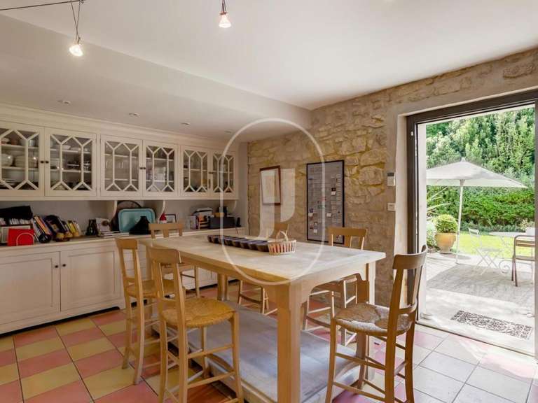 Maison Pernes-les-Fontaines - 6 chambres - 405m²