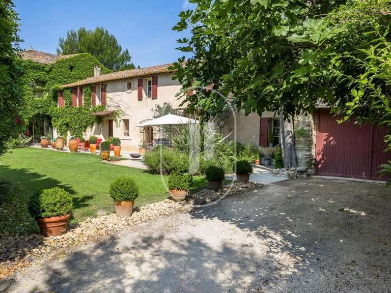 Maison Pernes-les-Fontaines - 6 chambres - 405m²