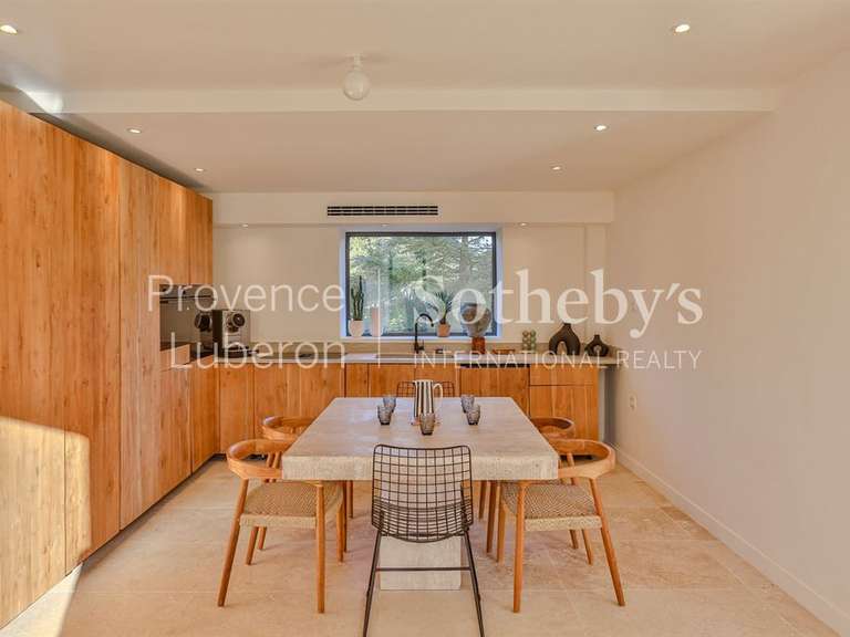 Maison Pernes-les-Fontaines - 6 chambres - 430m²