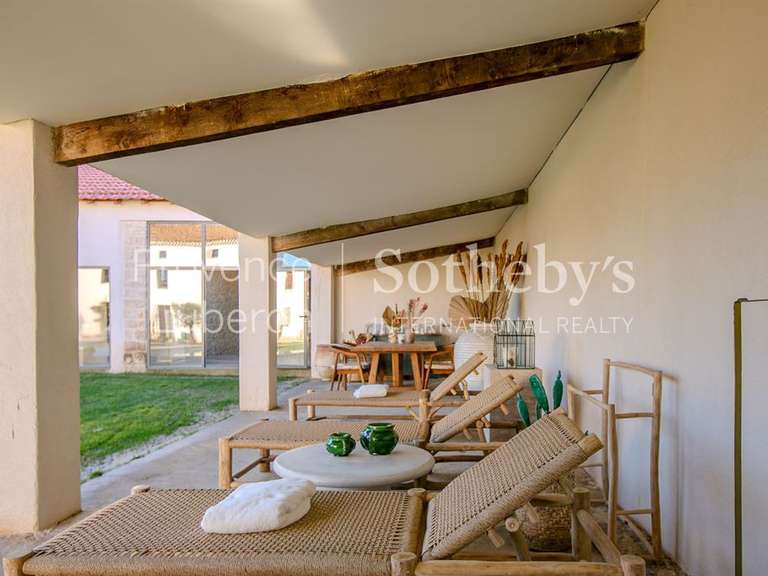 Maison Pernes-les-Fontaines - 6 chambres - 430m²