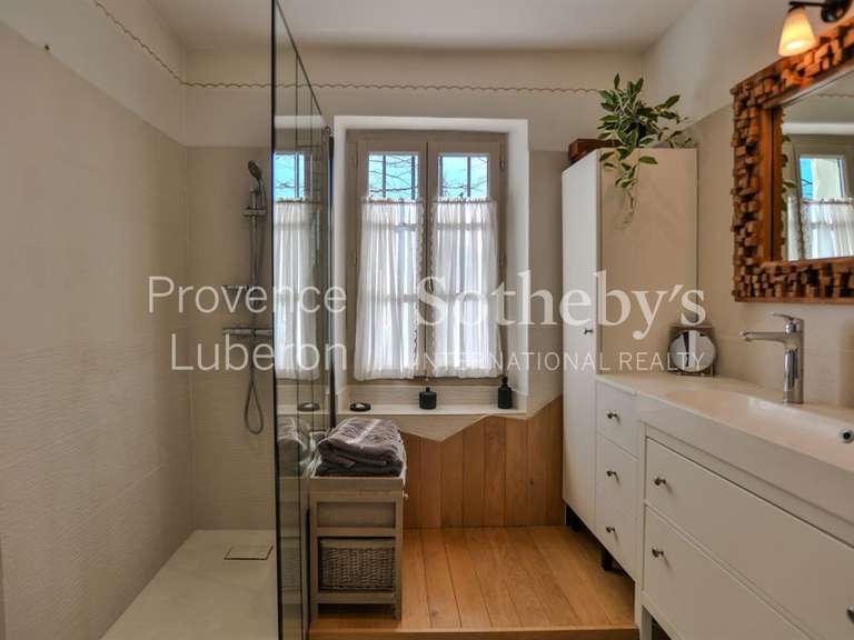 Maison Pernes-les-Fontaines - 6 chambres - 300m²