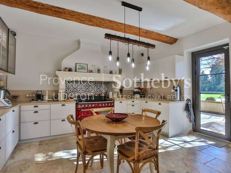 Maison Pernes-les-Fontaines - 6 chambres - 300m²