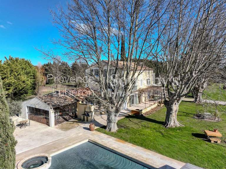 Maison Pernes-les-Fontaines - 6 chambres - 300m²