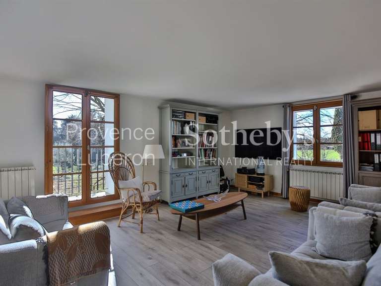 Maison Pernes-les-Fontaines - 6 chambres - 300m²