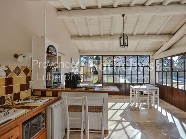 House Pernes-les-Fontaines - 6 bedrooms - 300m²