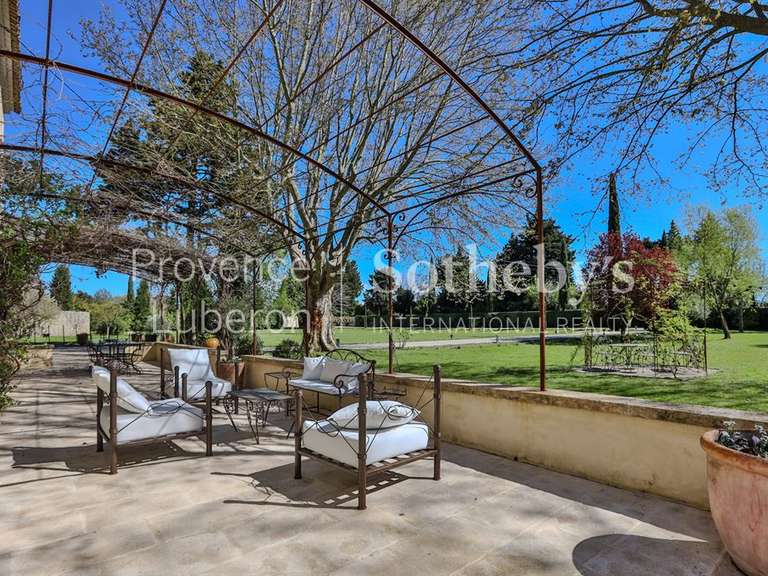 House Pernes-les-Fontaines - 6 bedrooms - 300m²