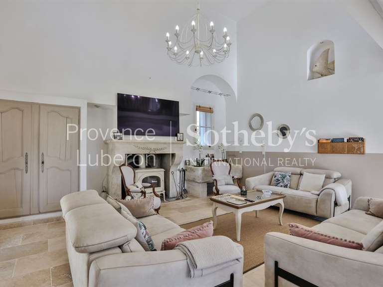 House Pernes-les-Fontaines - 6 bedrooms - 300m²