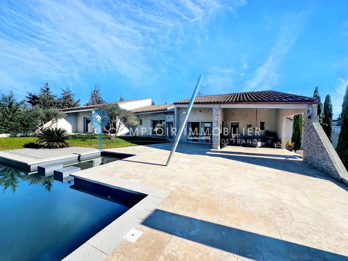 Maison Pernes-les-Fontaines