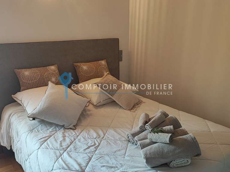 Maison Pernes-les-Fontaines - 4 chambres - 210m²