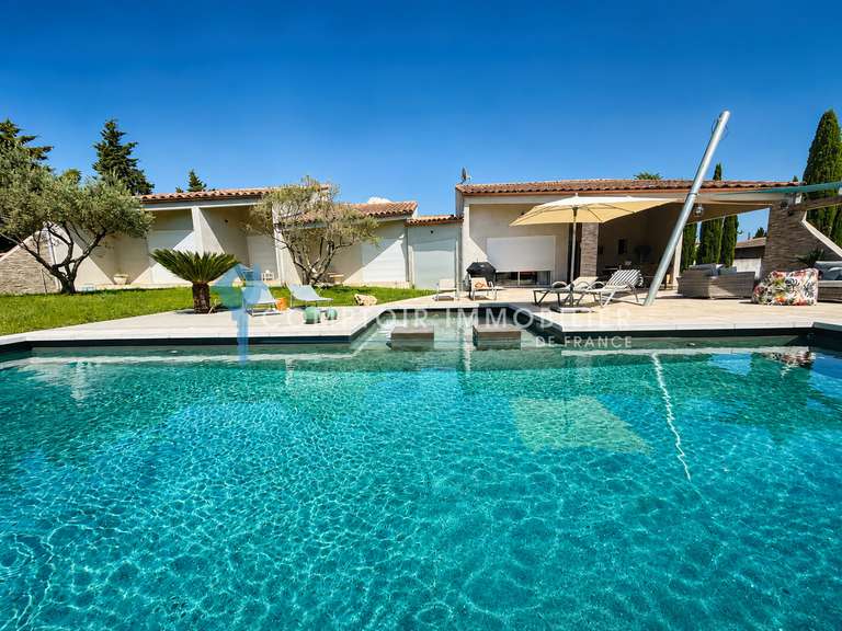 Maison Pernes-les-Fontaines - 4 chambres - 210m²