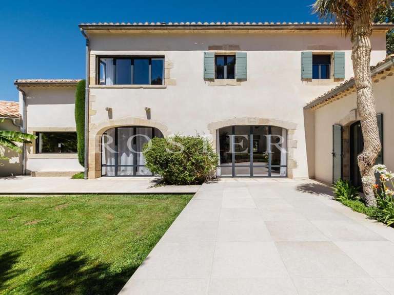 Maison Pernes-les-Fontaines - 8 chambres - 515m²