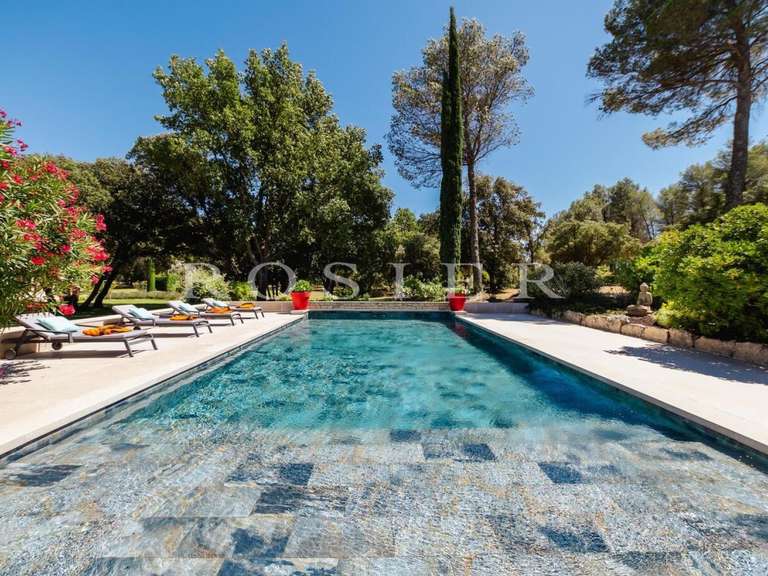 Maison Pernes-les-Fontaines - 8 chambres - 515m²