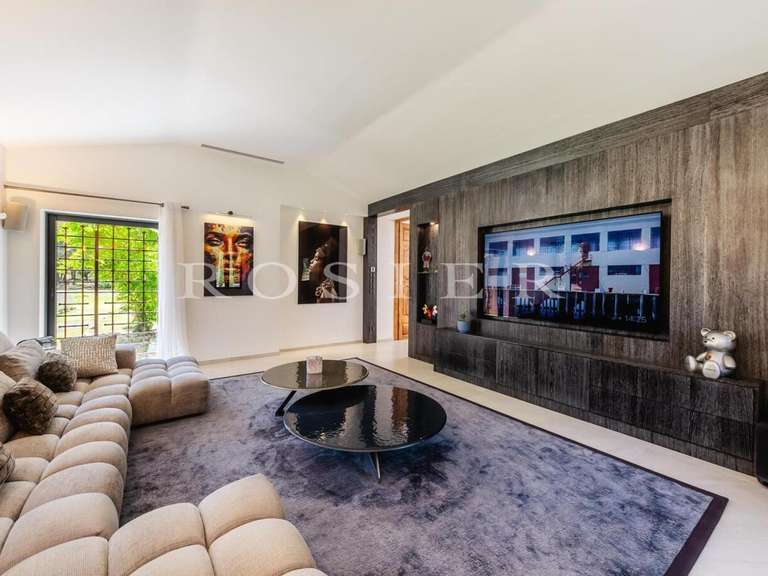 Maison Pernes-les-Fontaines - 8 chambres - 515m²