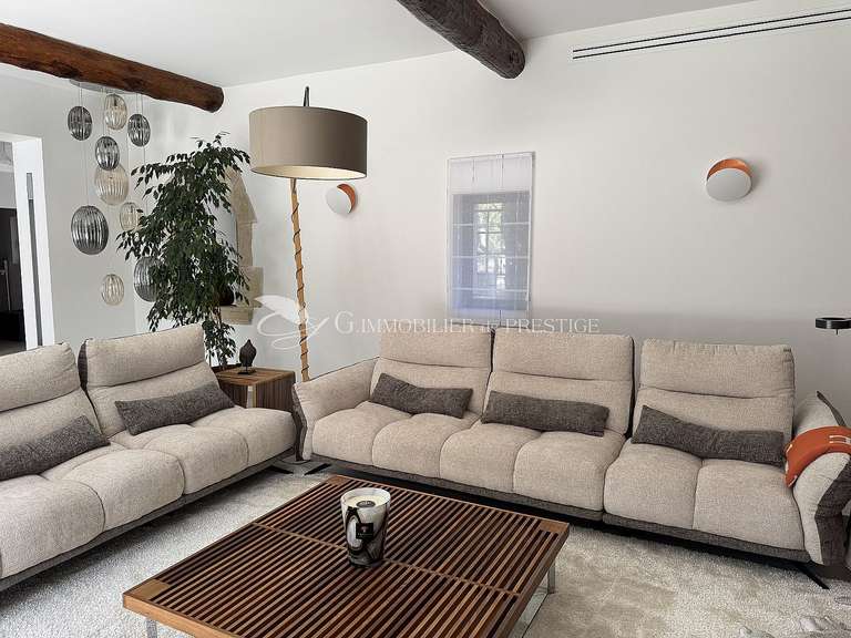Maison Pernes-les-Fontaines - 8 chambres - 600m²