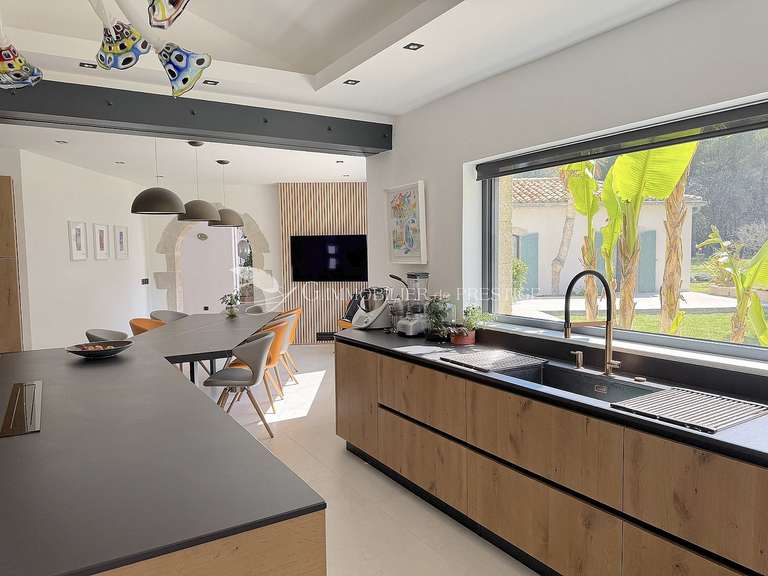 Maison Pernes-les-Fontaines - 8 chambres - 600m²