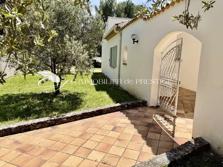 Maison Pernes-les-Fontaines - 3 chambres - 160m²